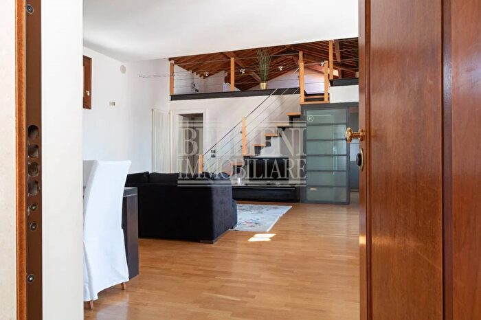 Appartamento quadrilocale in affitto in Ponte degli Angeli, Vicenza