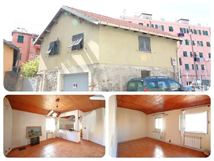 Appartamento con 6 locali in vendita in Via alla Costa di Teglia, Genova