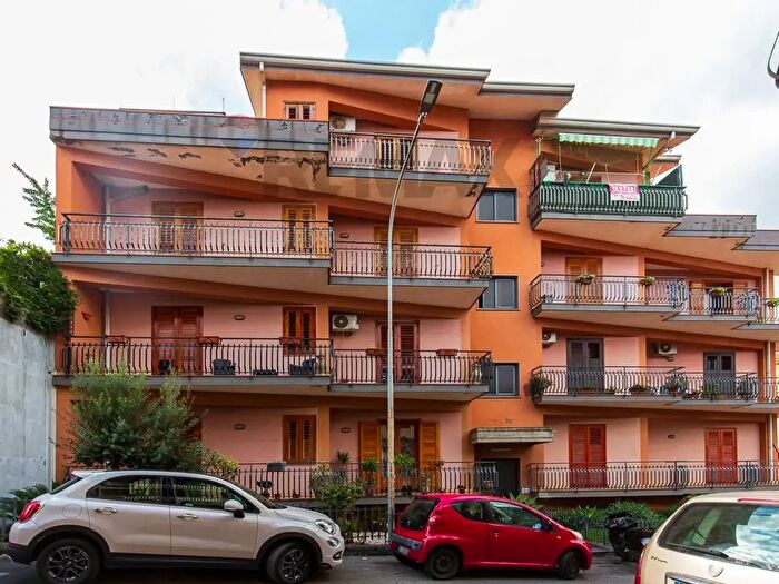Appartamento trilocale in vendita in Via Tomarchio B, Santa Venerina