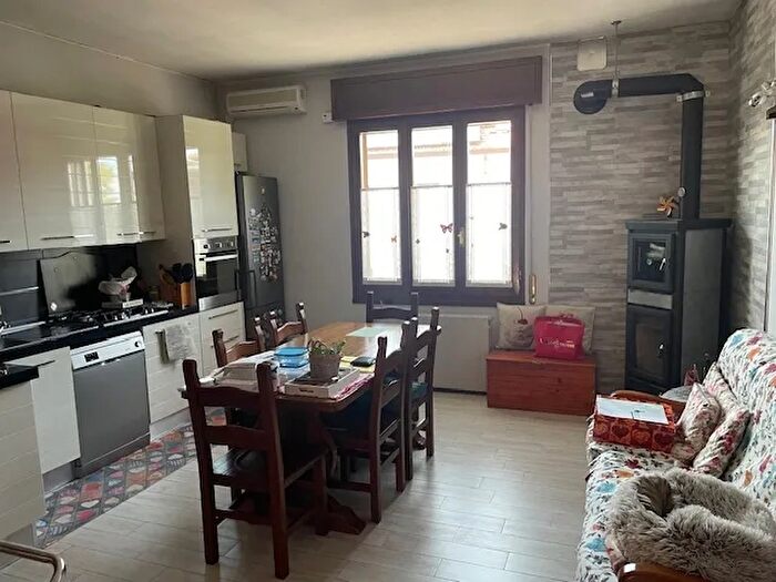 Appartamento trilocale in vendita in Pandino