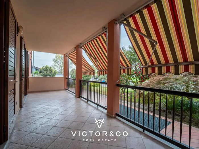 Appartamento trilocale in affitto in Via G Ferrari Sn, Bellinzago Novarese