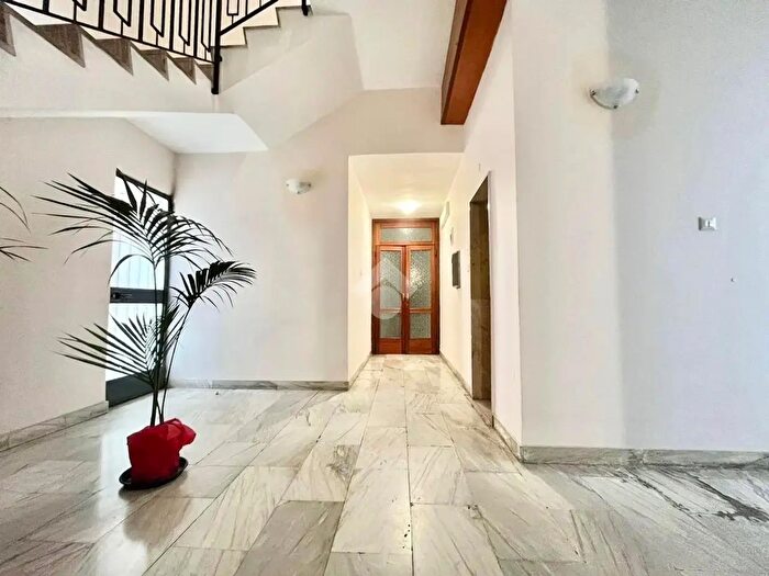 Appartamento con 5 locali in vendita in Via Fimia, Catania