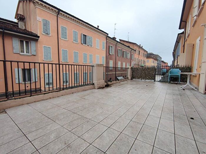Appartamento trilocale in affitto in Via Jacopo Berengario, Centro Storico, Carpi