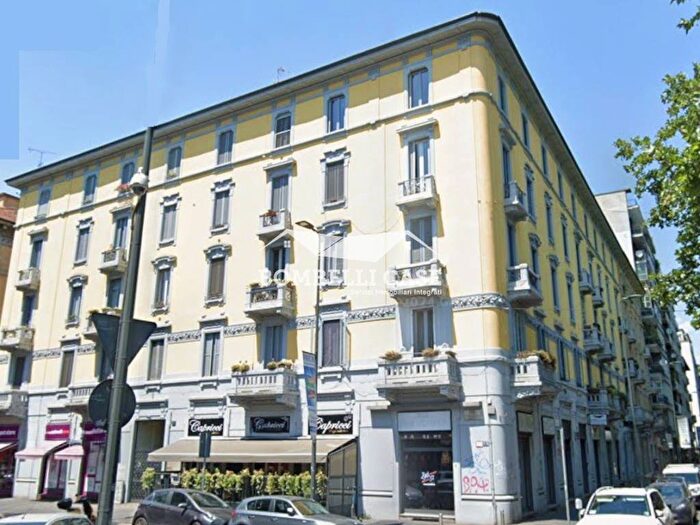 Appartamento trilocale in affitto in Piazza Emilia, Cadore, Milano