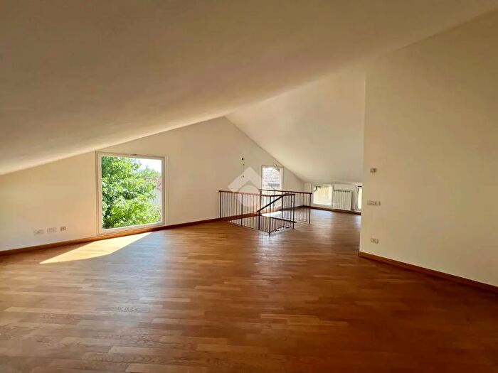 Casa con 5 locali in vendita in Via Cascina del Rosario, Varese
