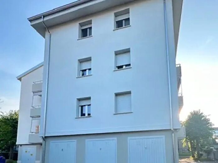 Appartamento con 5 locali in vendita in Via Giuseppe Mercalli, Modena