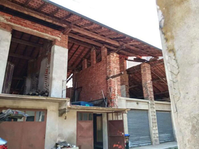 Casa bilocale in vendita in Via Libertà, Bellinzago Novarese