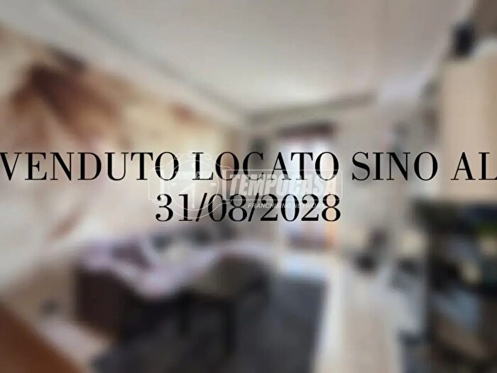 Appartamento trilocale in vendita in Via Lemie, Torino