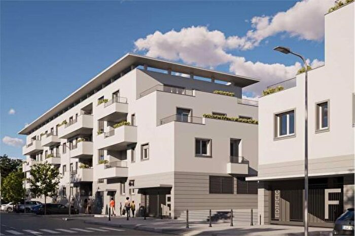 Appartamento trilocale in vendita in Via Trieste Snc, Somma Lombardo