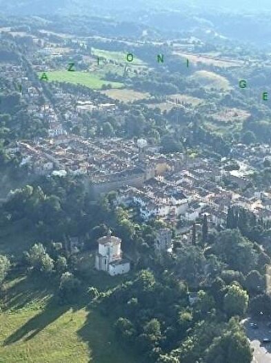 Appartamento quadrilocale in vendita in Via Roma, Scarperia e San Piero