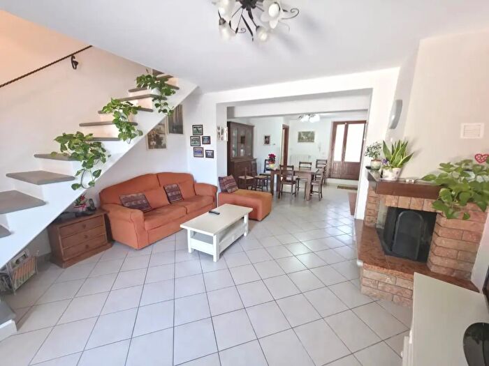 Casa quadrilocale in vendita in Lamporecchio
