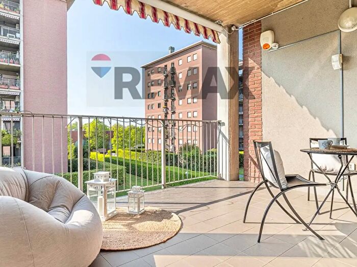 Appartamento trilocale in vendita in Via Donna Prassede, Milano