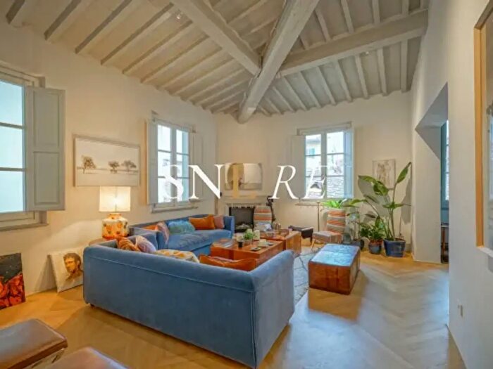 Appartamento con 6 locali in affitto in Via del Fico, Firenze
