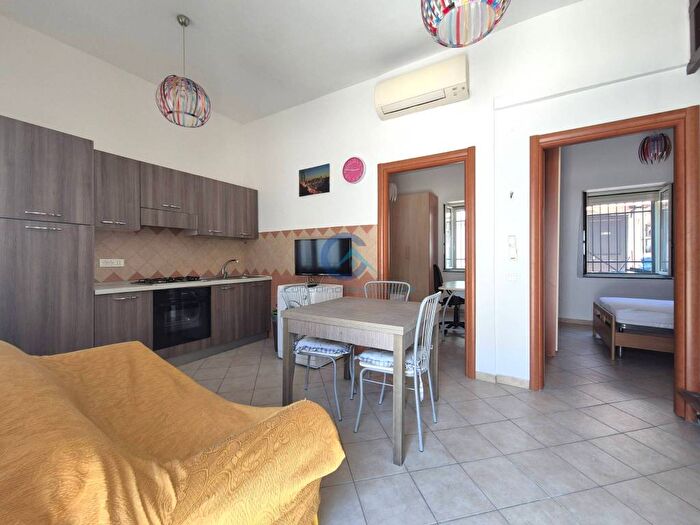 Appartamento trilocale in affitto in Catanzaro Lido, Catanzaro