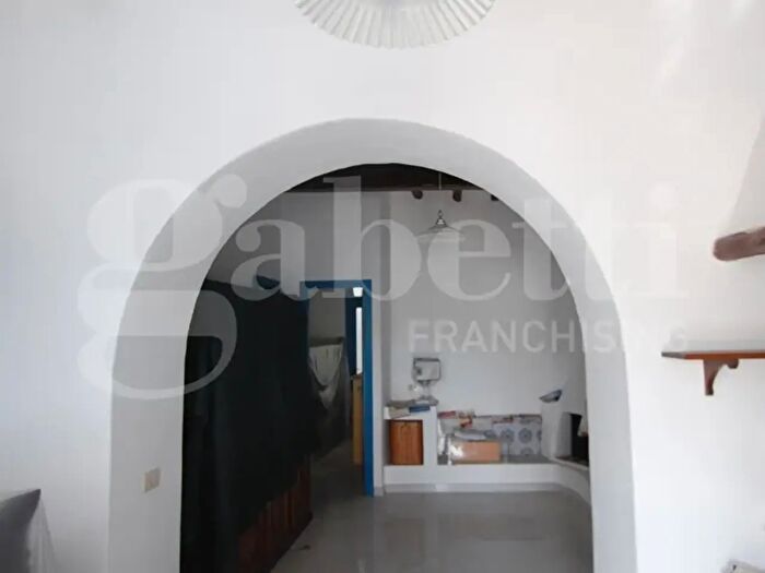 Casa quadrilocale in vendita in Via Conti, Malfa