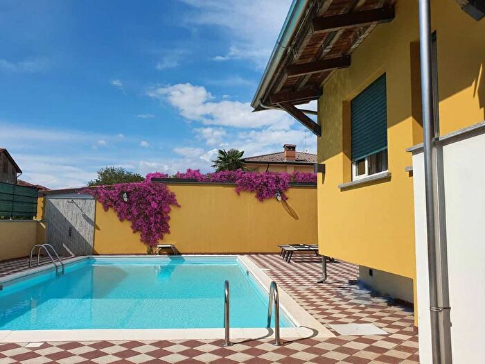 Appartamento trilocale in affitto in Via Palmiro Togliatti, Antegnate