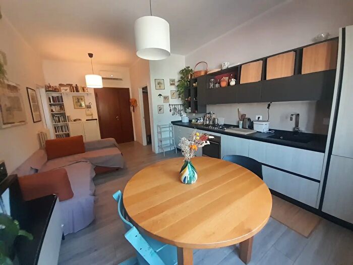 Appartamento trilocale in vendita in Viale Francesco Redi, Firenze