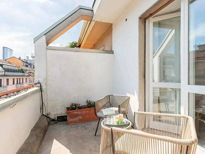 Appartamento monolocale in affitto in Via Copernico, Milano