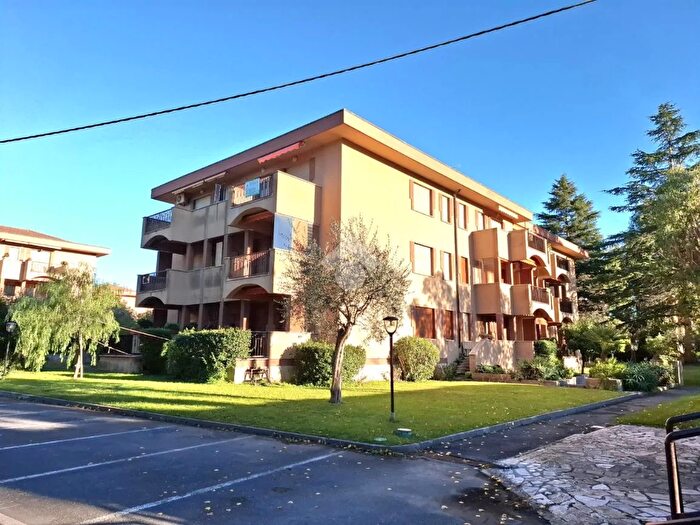 Appartamento trilocale in vendita in Via Villebone, Diano Marina