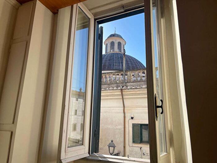 Appartamento con 5 locali in affitto in Piazza di Corte, Centro, Ariccia