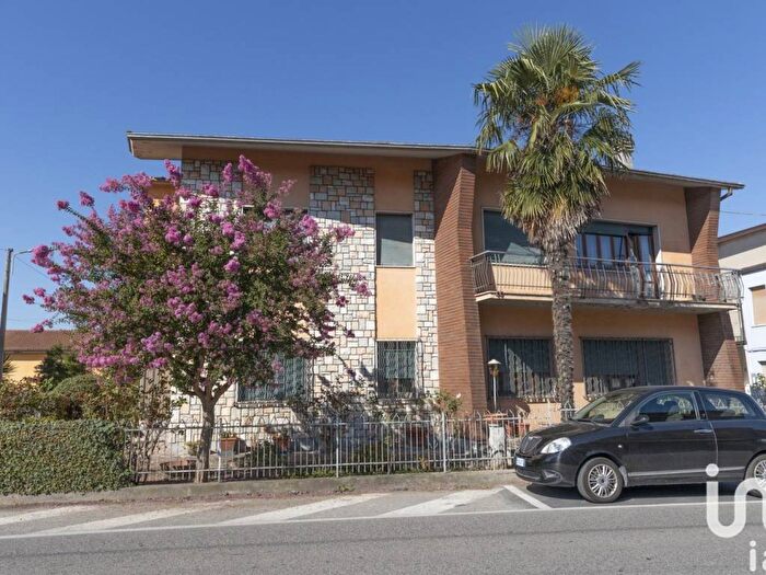 Casa con 6 locali in vendita in Via ANTONIO DA CANNARA, Recanati