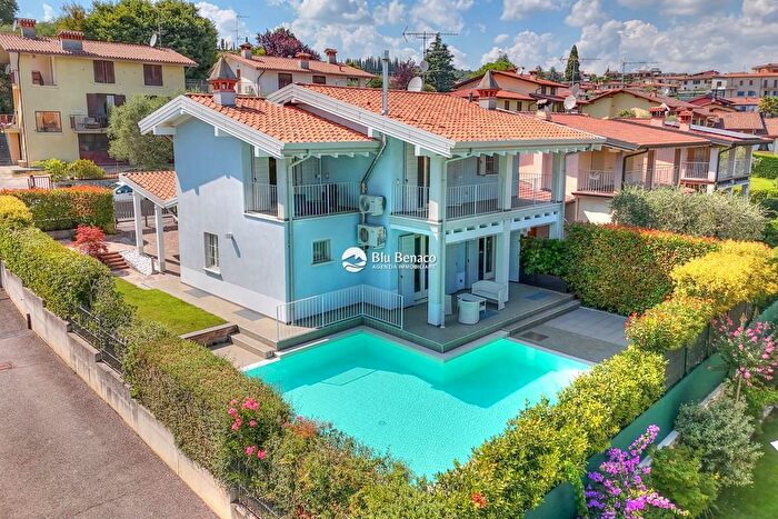 Casa quadrilocale in vendita in Via Don Francesco Mercanti, Polpenazze