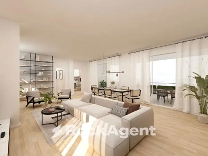 Appartamento quadrilocale in vendita in Strada della Paiola, Pavia