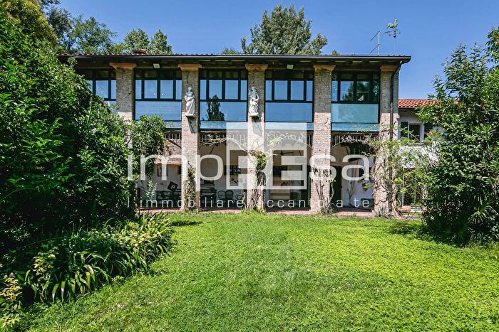 Casa con 5 locali in vendita in Via Chiesa Antica, Azzano Decimo