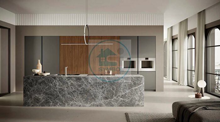 Appartamento con 5 locali in vendita in Via Fratelli Bandiera, Salzano