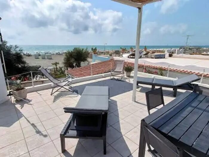 Casa trilocale in affitto in Lungomare di Levante, Fiumicino