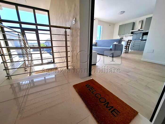 Appartamento con 5 locali in vendita in Via Marcoline, Montegalda