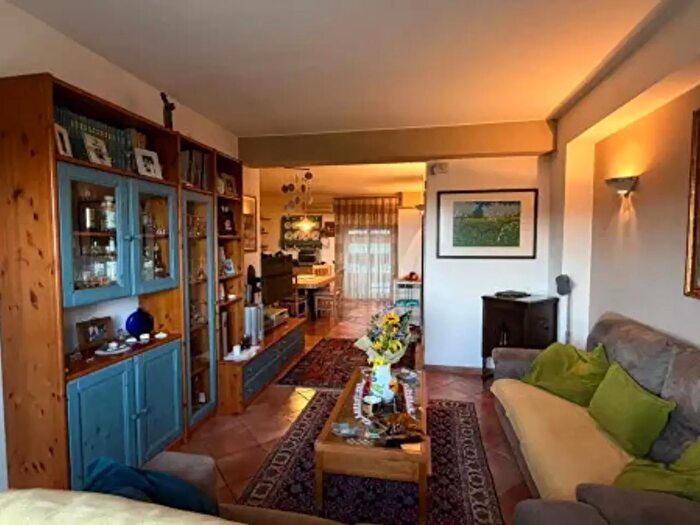 Appartamento quadrilocale in vendita in Via Trieste, Giarre