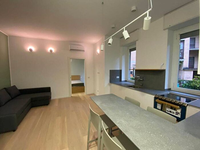 Appartamento bilocale in affitto in Via Vettabbia, Ticinese, Milano
