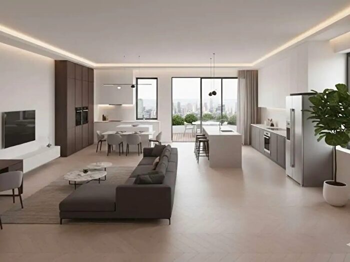 Appartamento quadrilocale in vendita in Via Baroni, Rimini