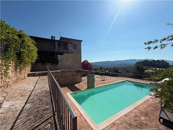 Casa con 14 locali in vendita in Loc Canalicchio Via GGaribal, Collazzone