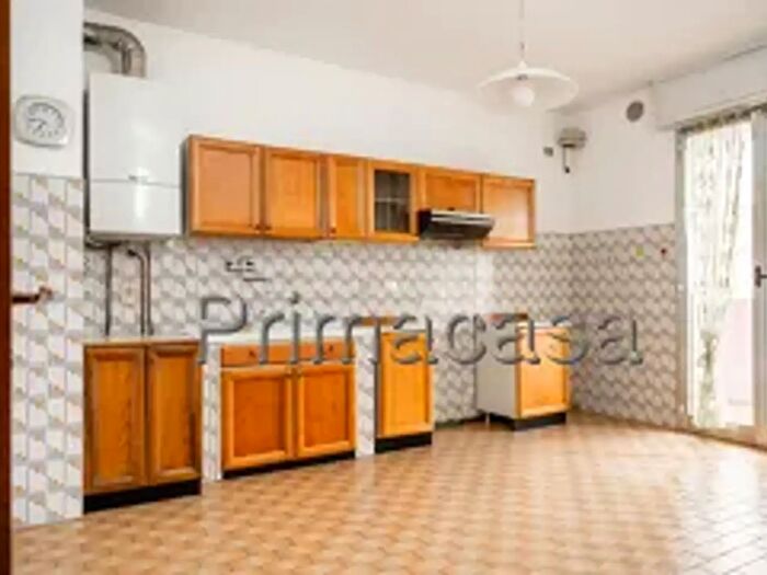 Appartamento con 5 locali in vendita in Verona