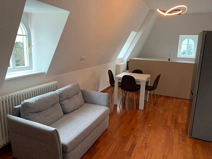 Casa monolocale in affitto in Via Winkel, Centro, Merano