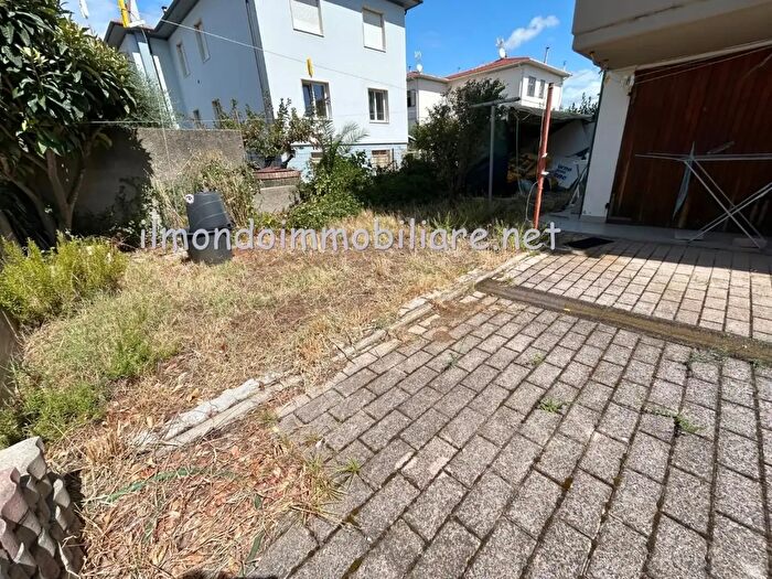 Appartamento trilocale in vendita in Rosignano Marittimo