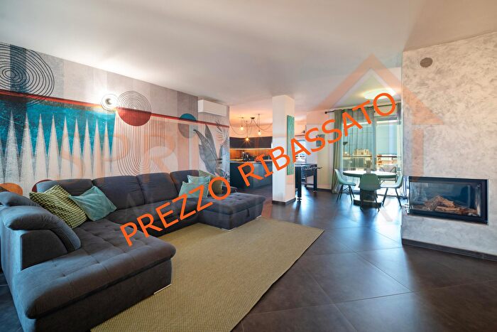 Appartamento con 5 locali in vendita in Monopoli