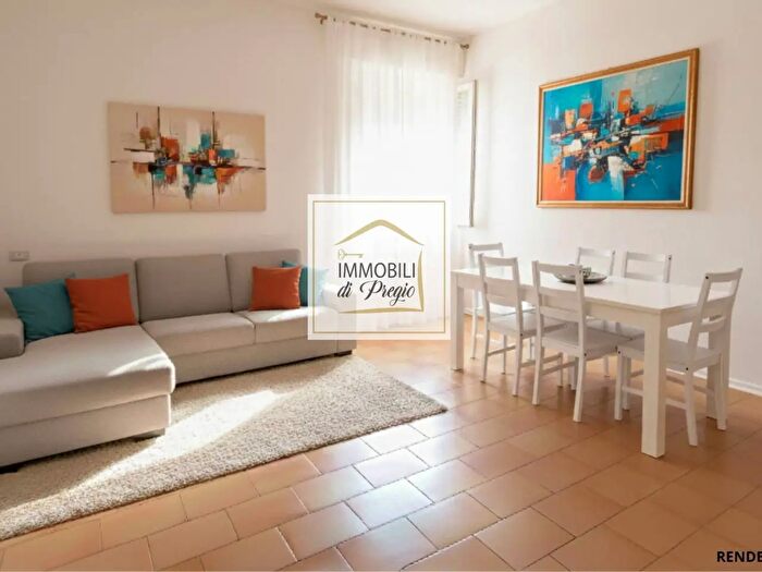 Appartamento trilocale in vendita in Via Giosuè Carducci, Felino