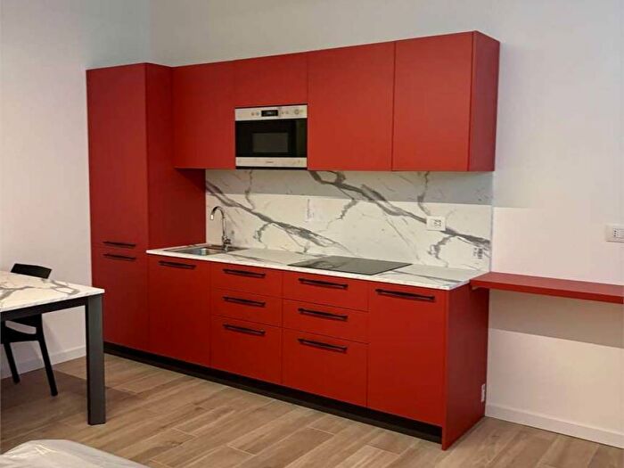 Appartamento monolocale in affitto in via Cesare Balbo, Bocconi, Milano