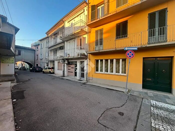 Appartamento trilocale in vendita in Via De Amicis, Poviglio