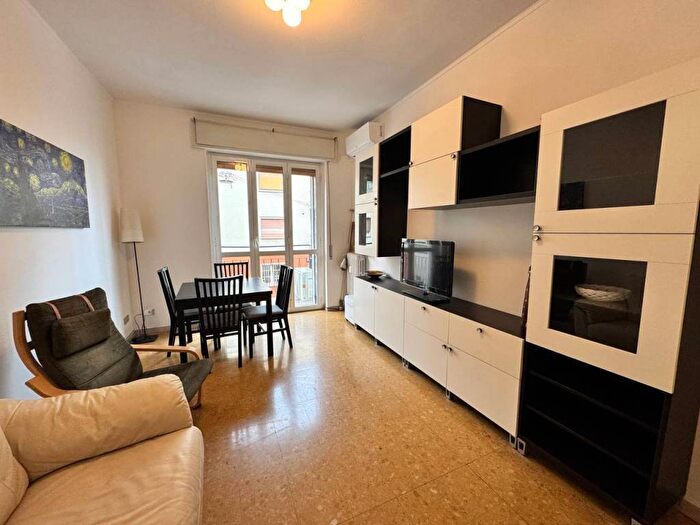 Appartamento bilocale in affitto in Via Cardinale Mezzofanti, Argonne Corsica, Milano