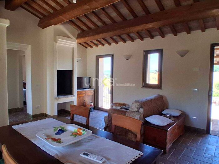 Appartamento trilocale in affitto in Via San Martino, Monsano