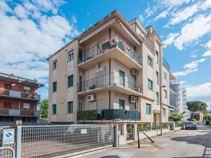 Appartamento trilocale in vendita in Via Boccaccio, Cattolica