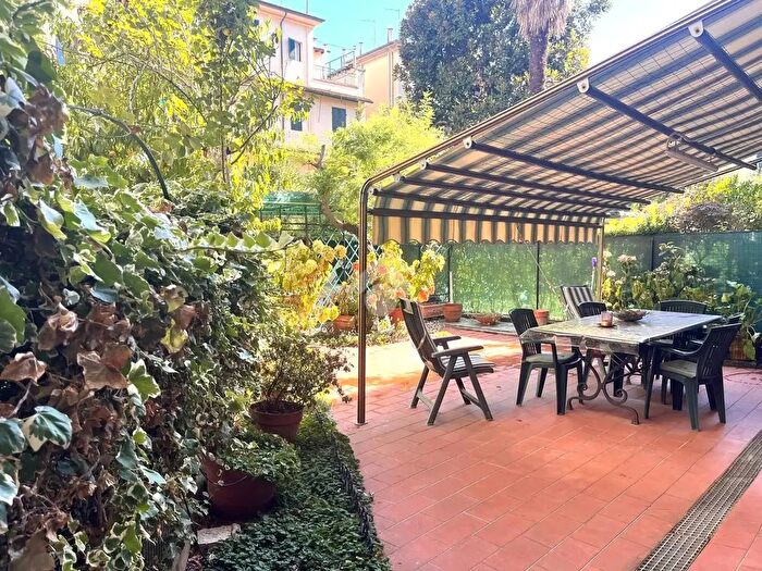 Appartamento quadrilocale in affitto in Firenze