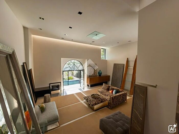 Appartamento trilocale in vendita in Via dei Volsci, Nettuno