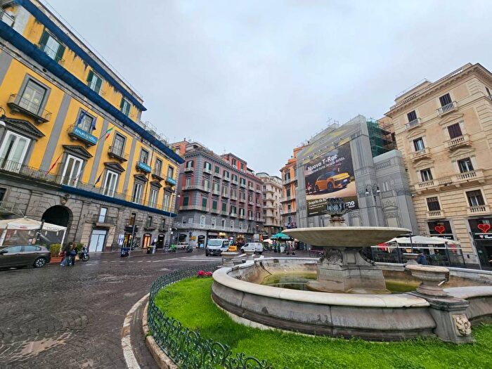 Appartamento monolocale in affitto in Via Carlo De Cesare, Quartieri Spagnoli, Napoli