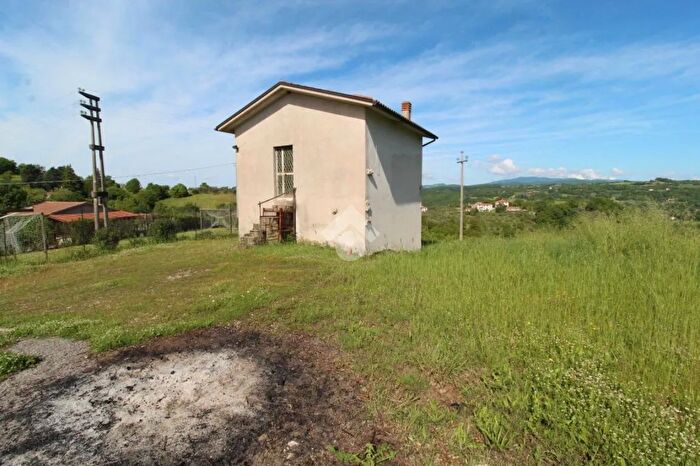 Casa trilocale in vendita in Località Tomassella, Rocca Sinibalda