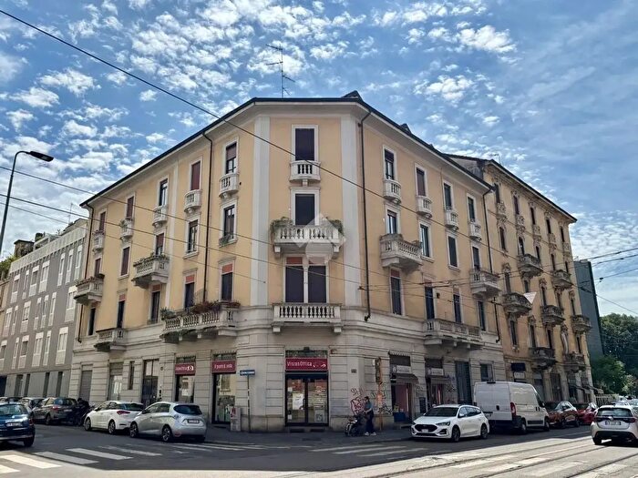 Appartamento bilocale in affitto in Via Marcantonio dal Re, Milano
